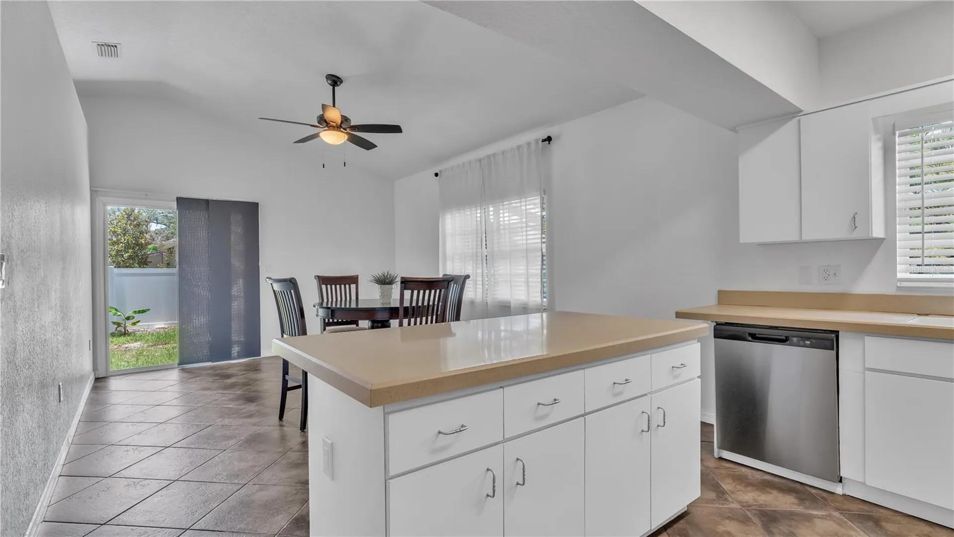 1103 W Kirby Street Tampa FL 33604