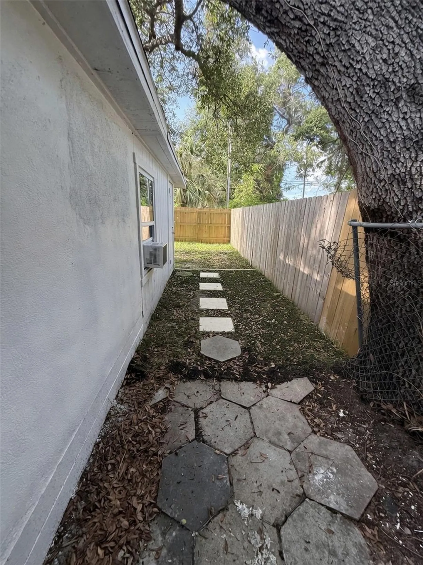935 17th Avenue S St Petersburg FL 33705