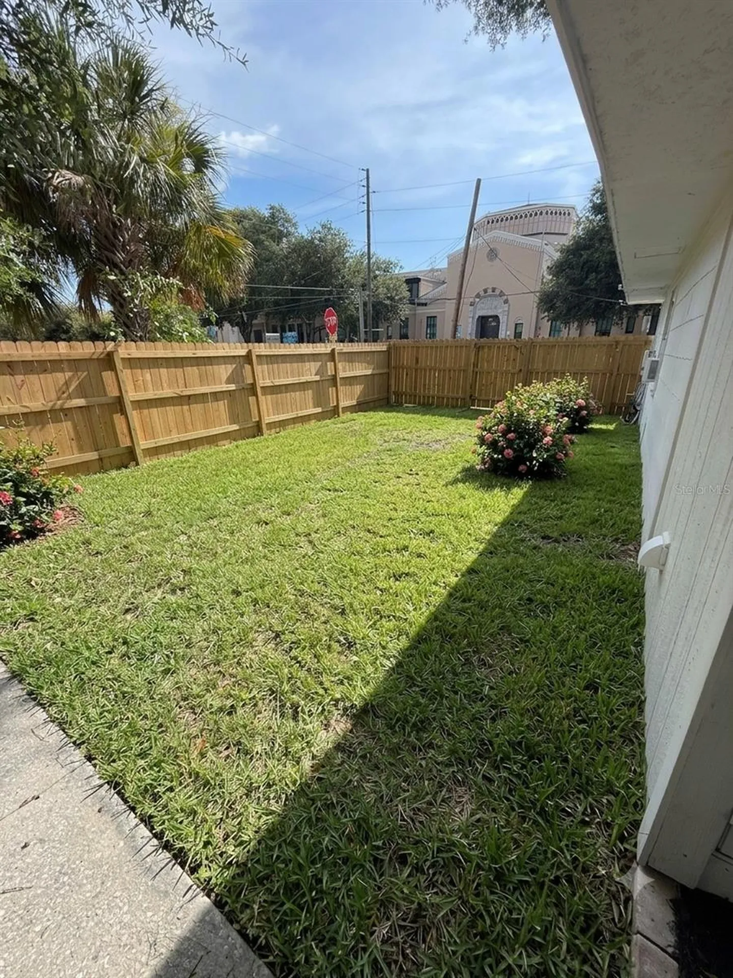 935 17th Avenue S St Petersburg FL 33705