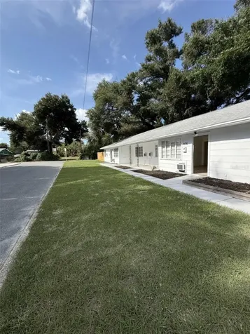 935 17th Avenue S St Petersburg FL 33705