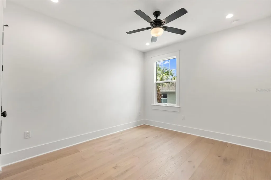 413 W Paris Street Tampa FL 33604