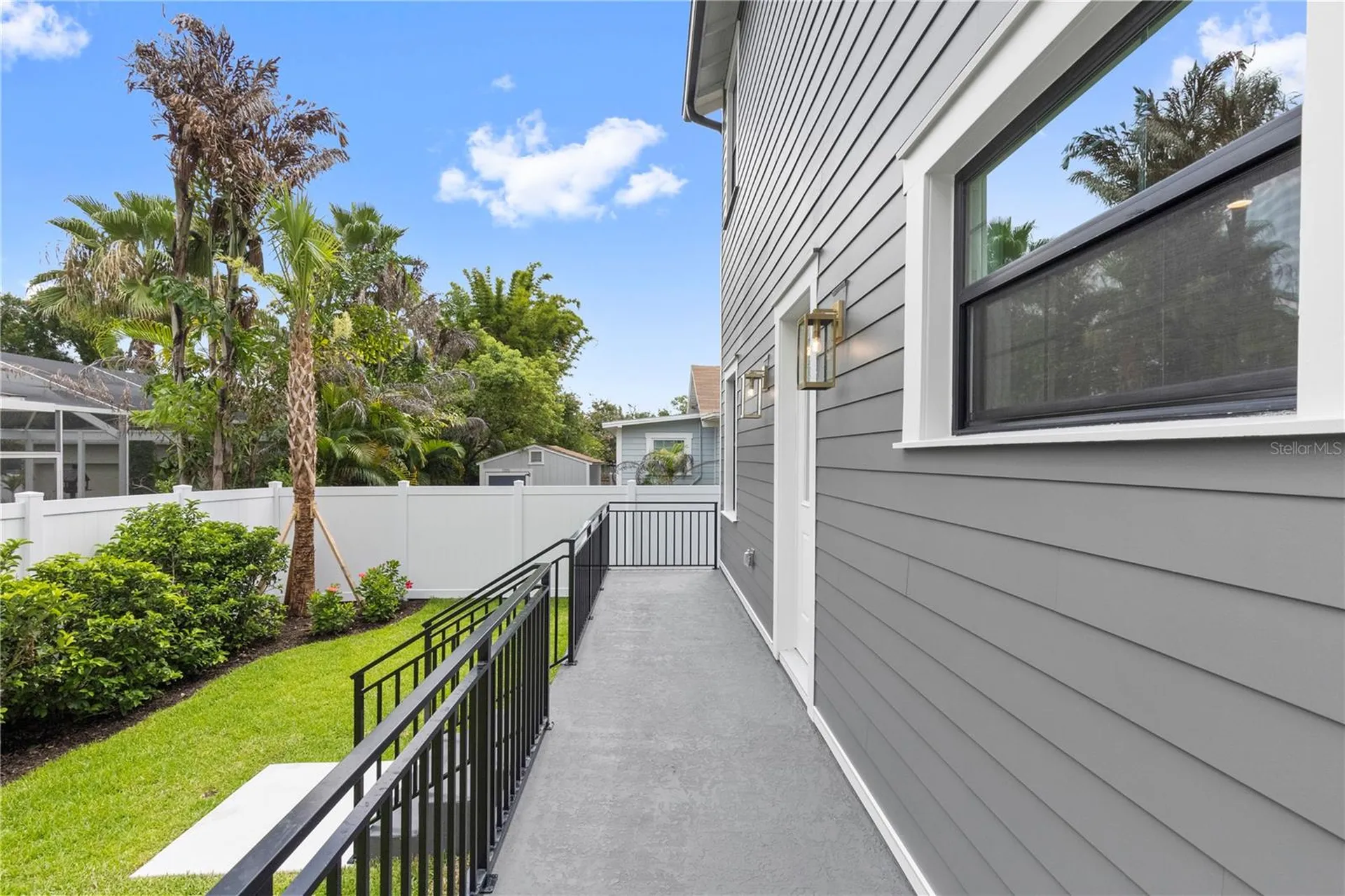 413 W Paris Street Tampa FL 33604