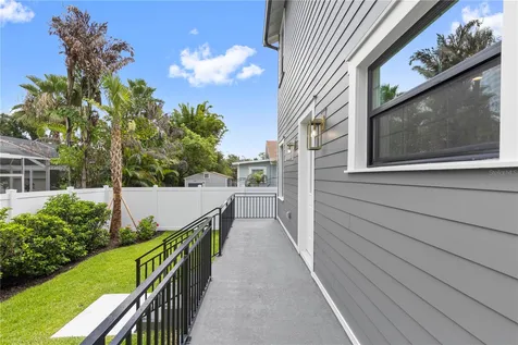 413 W Paris Street Tampa FL 33604