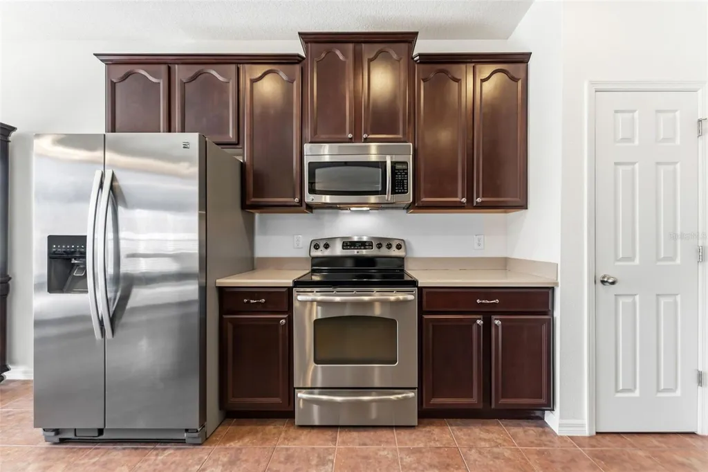 10257 Newminster Loop Ruskin FL 33573