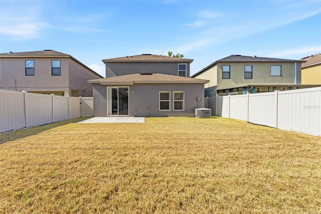 10257 Newminster Loop Ruskin FL 33573