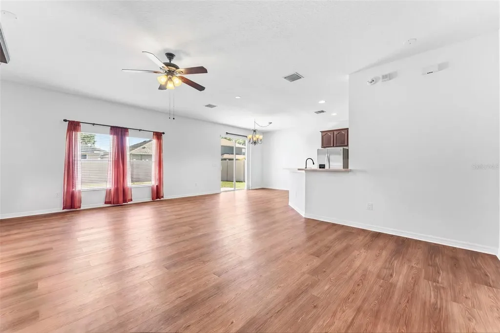 10257 Newminster Loop Ruskin FL 33573