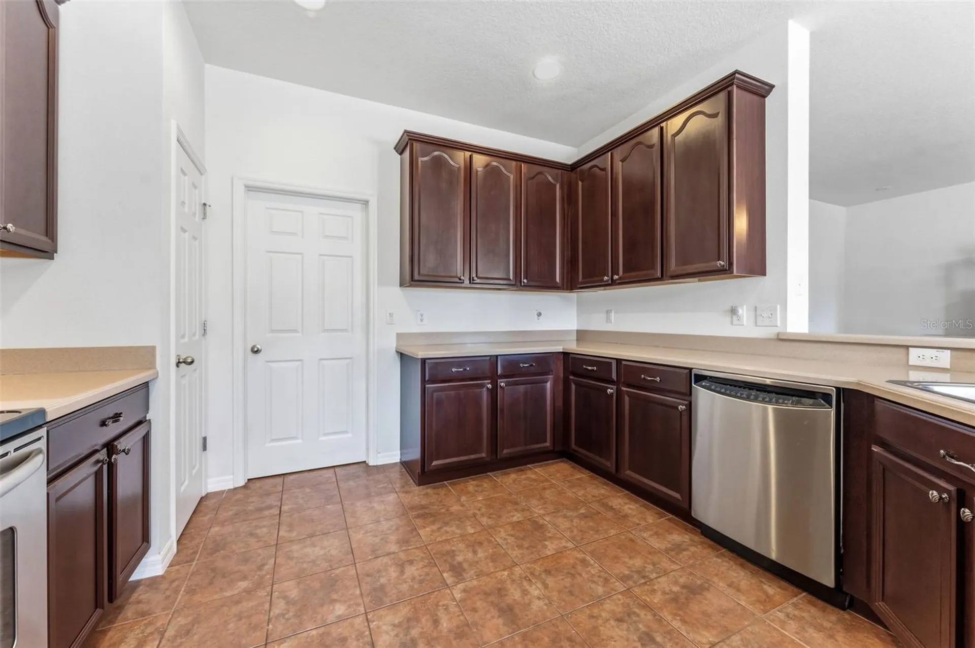 10257 Newminster Loop Ruskin FL 33573