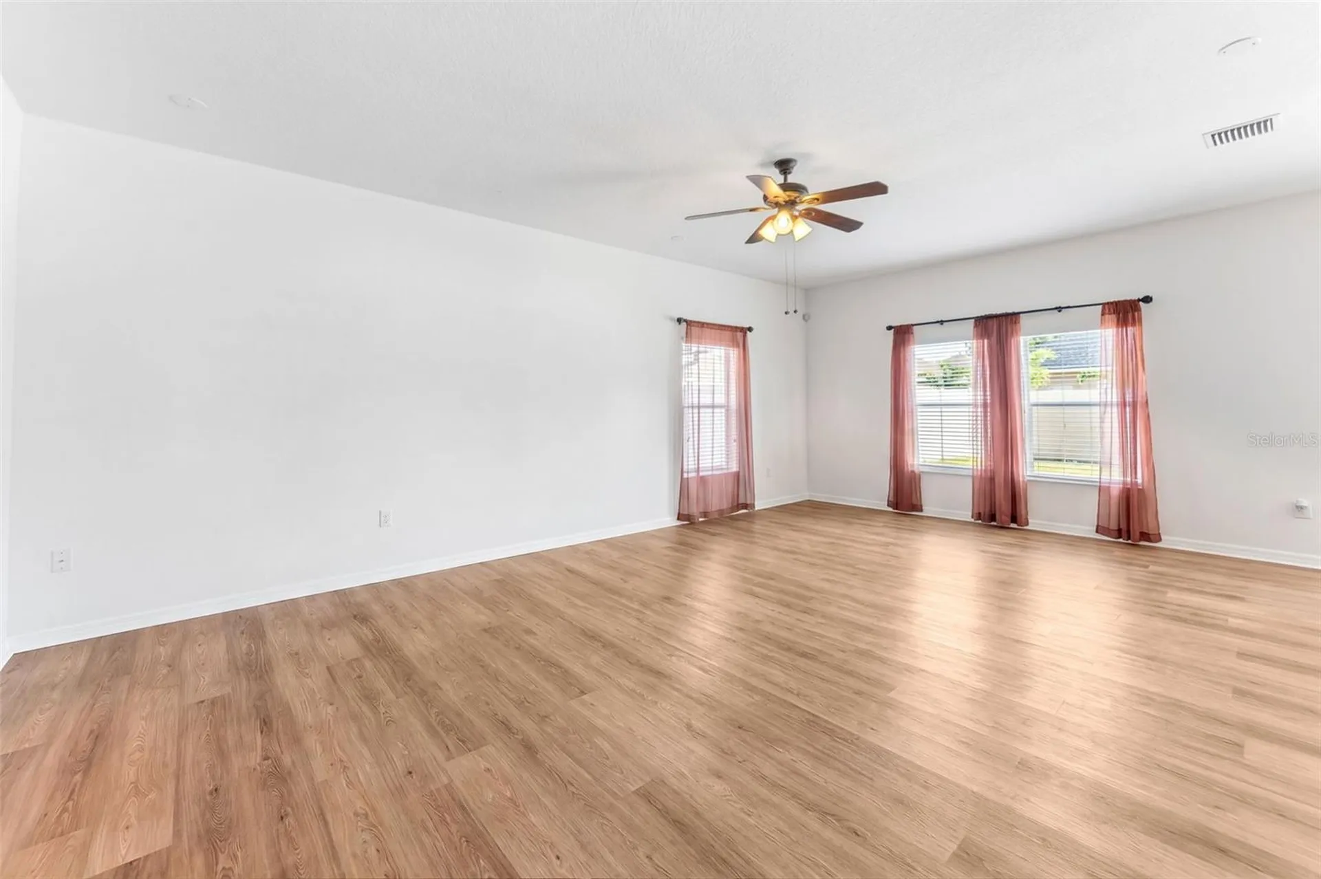 10257 Newminster Loop Ruskin FL 33573
