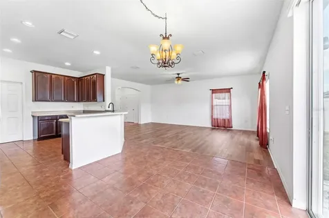 10257 Newminster Loop Ruskin FL 33573