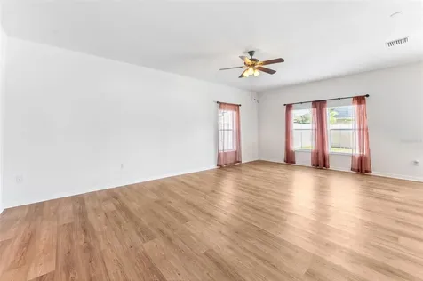 10257 Newminster Loop Ruskin FL 33573