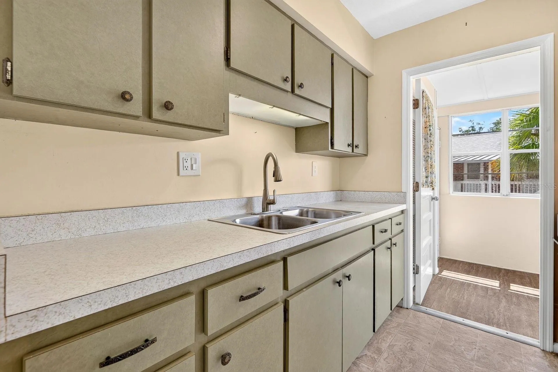 4507 9th Street W Bradenton FL 34207