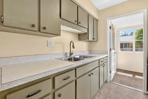 4507 9th Street W Bradenton FL 34207