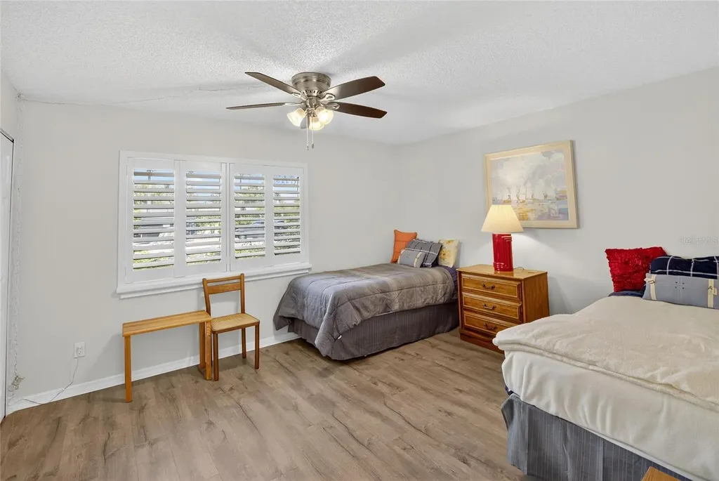 2221 Ivan Court Sun City Center FL 33573