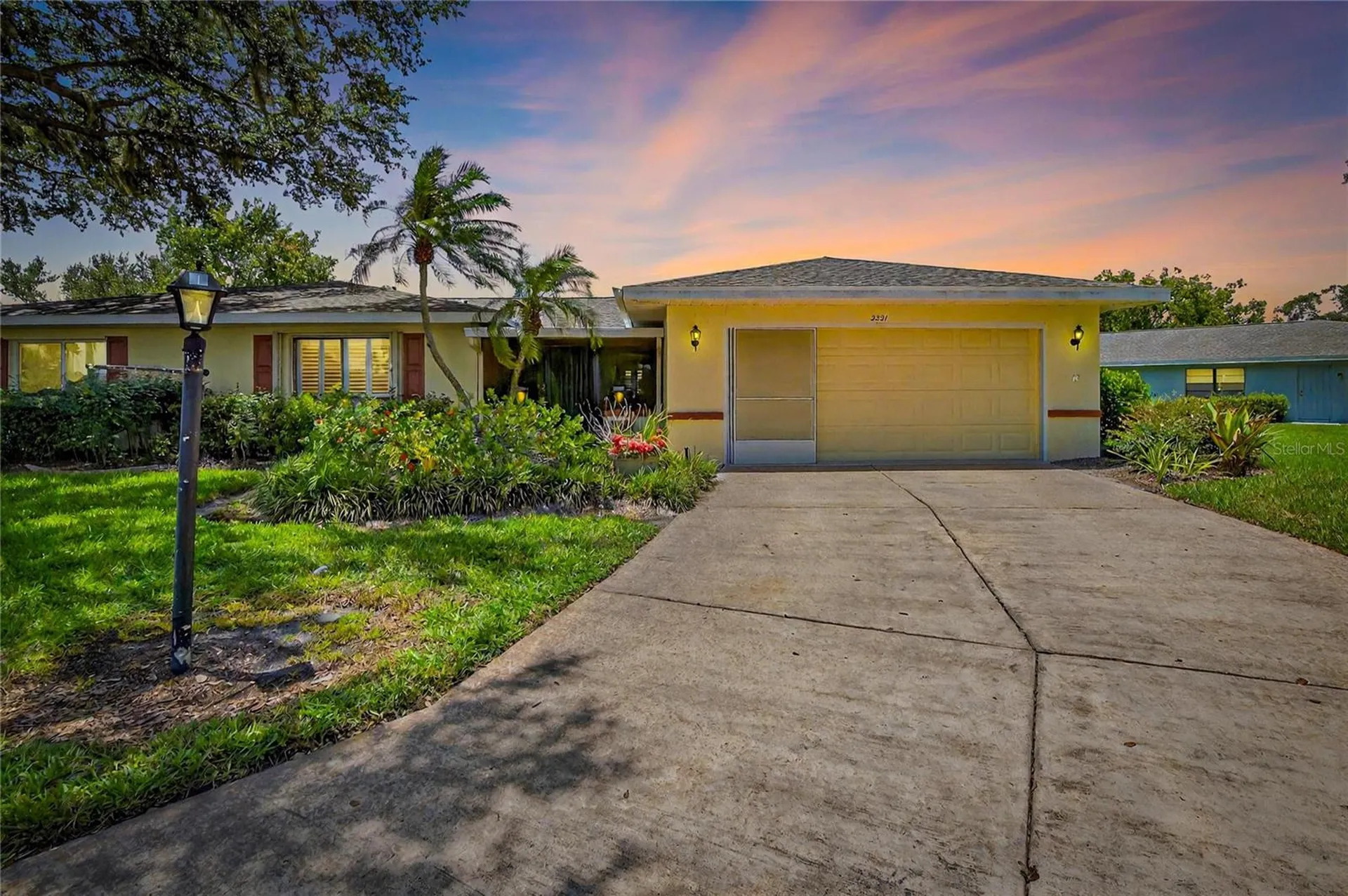 2221 Ivan Court Sun City Center FL 33573