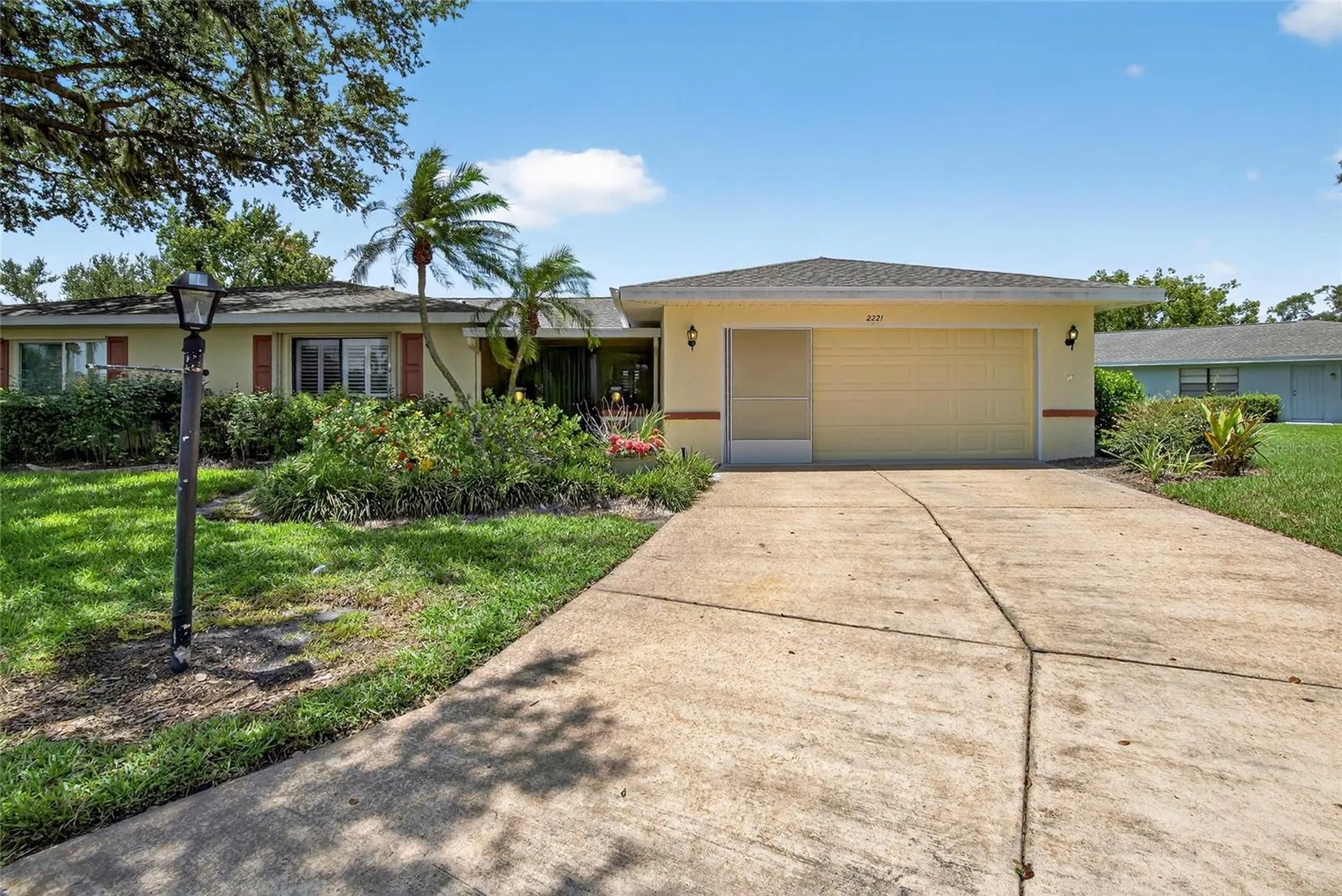 2221 Ivan Court Sun City Center FL 33573