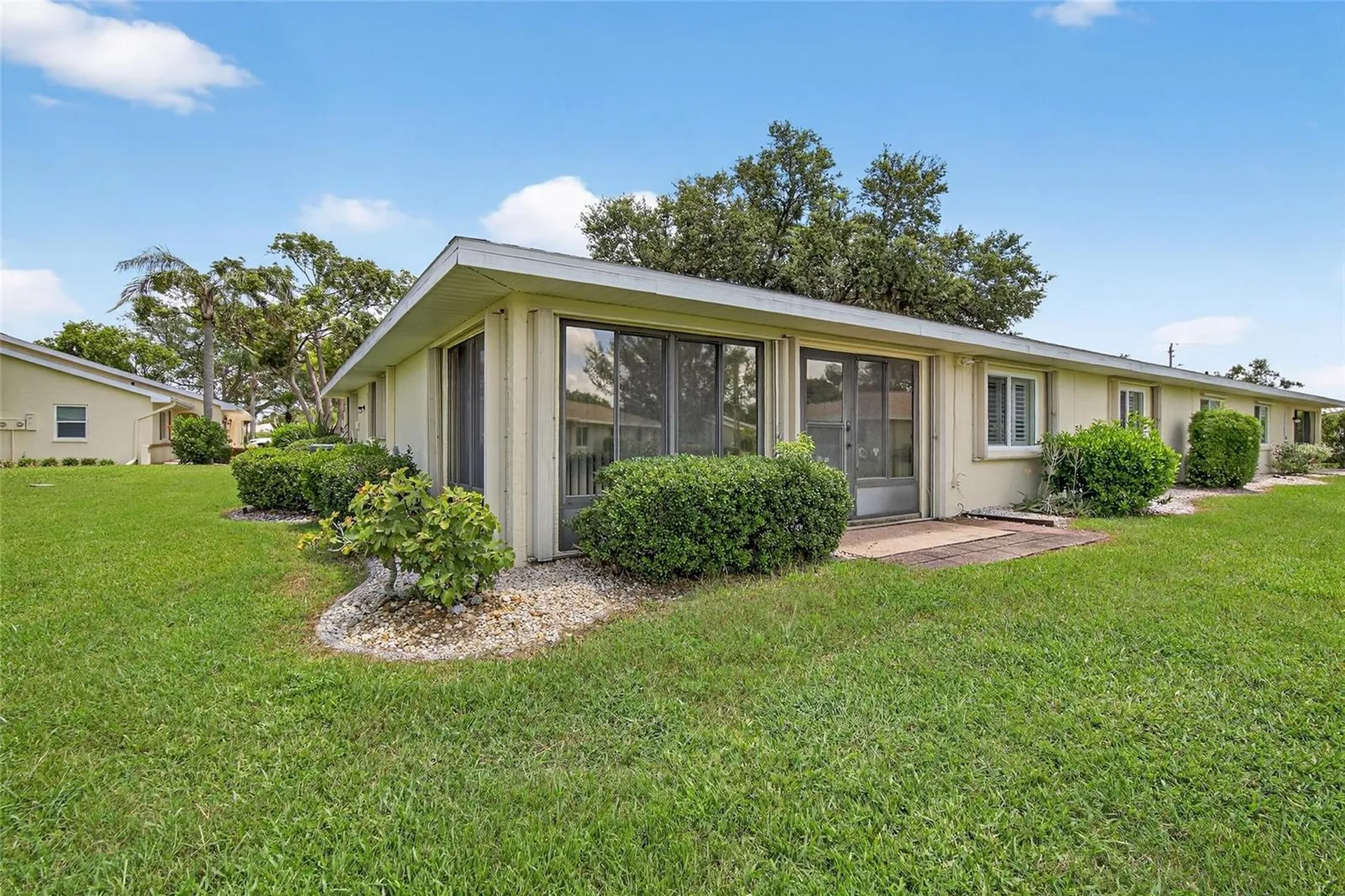 2221 Ivan Court Sun City Center FL 33573
