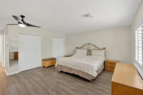 2221 Ivan Court Sun City Center FL 33573