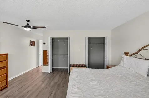 2221 Ivan Court Sun City Center FL 33573
