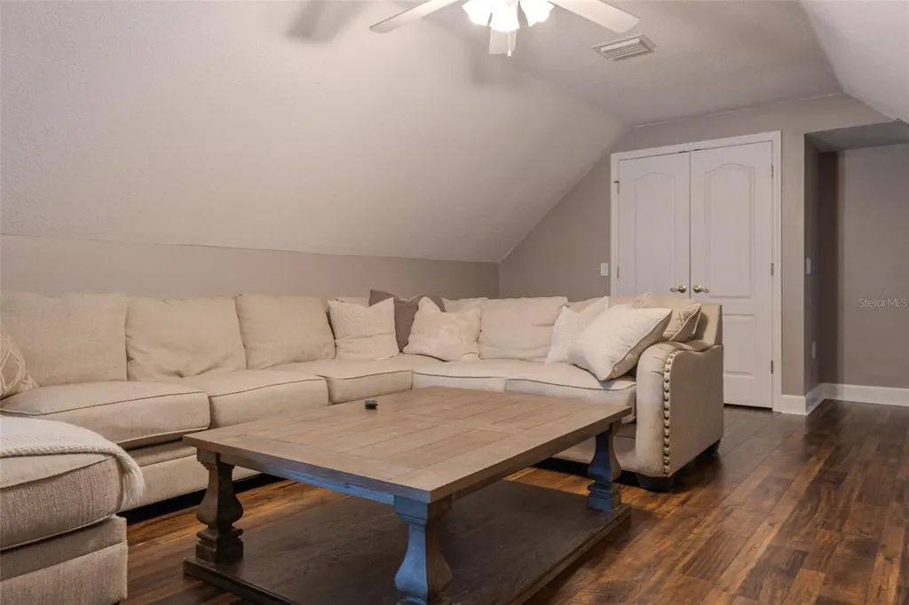 33721 Spring Drive Leesburg FL 34788