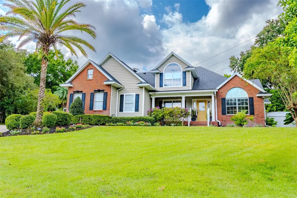 33721 Spring Drive Leesburg FL 34788