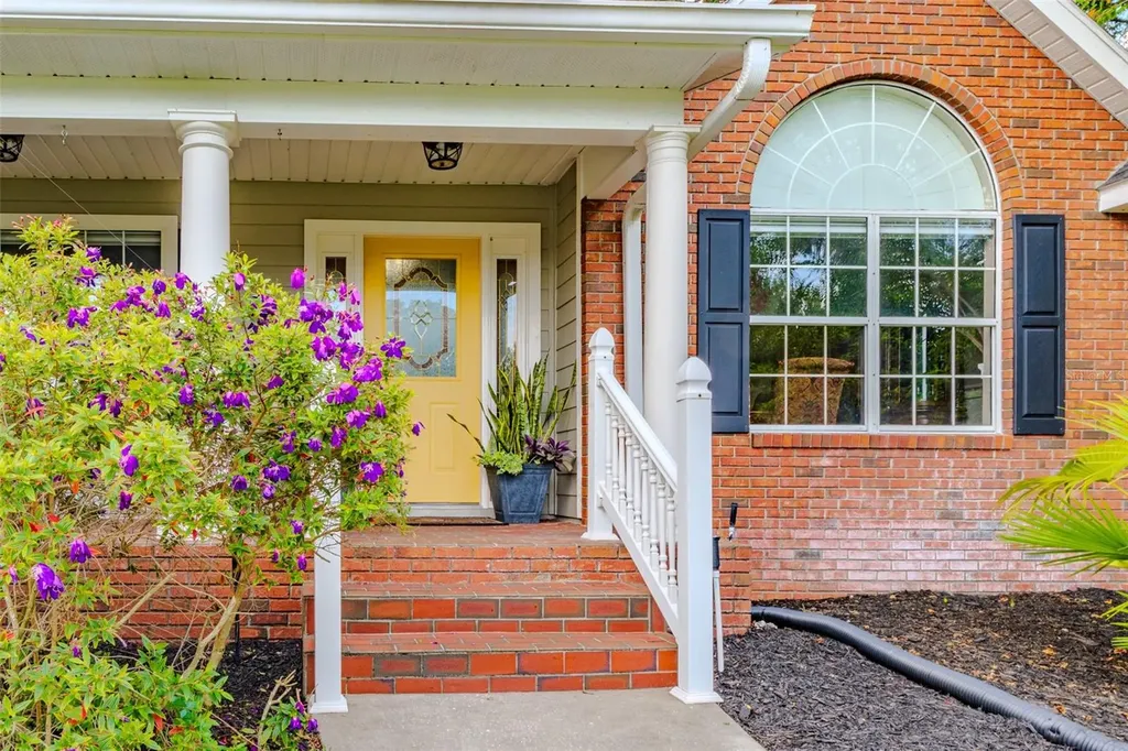 33721 Spring Drive Leesburg FL 34788