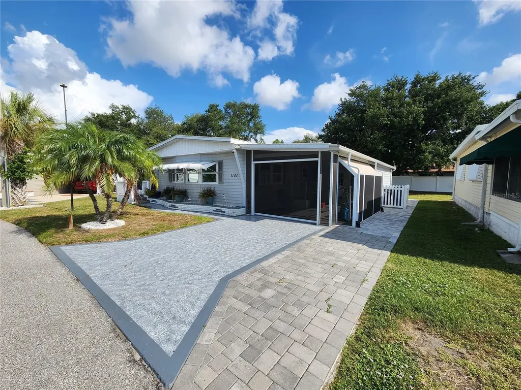 808 53rd Avenue E Bradenton FL 34203