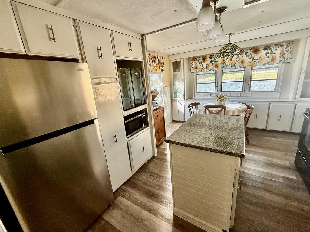 16 W Palm Circle Lake Placid FL 33852