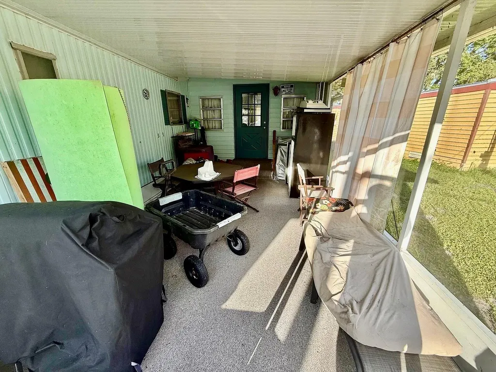16 W Palm Circle Lake Placid FL 33852