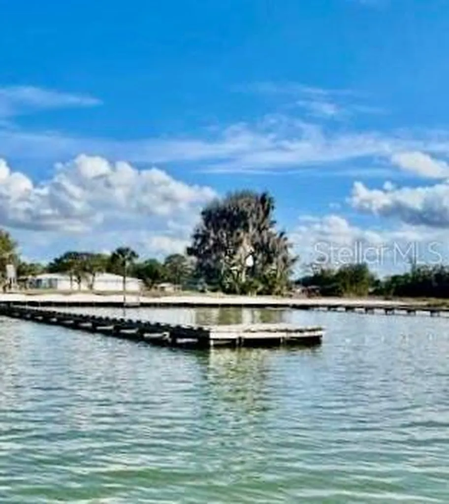 16 W Palm Circle Lake Placid FL 33852