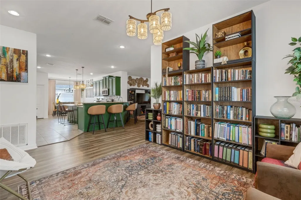 611 Wabash Breeze Circle Ruskin FL 33570
