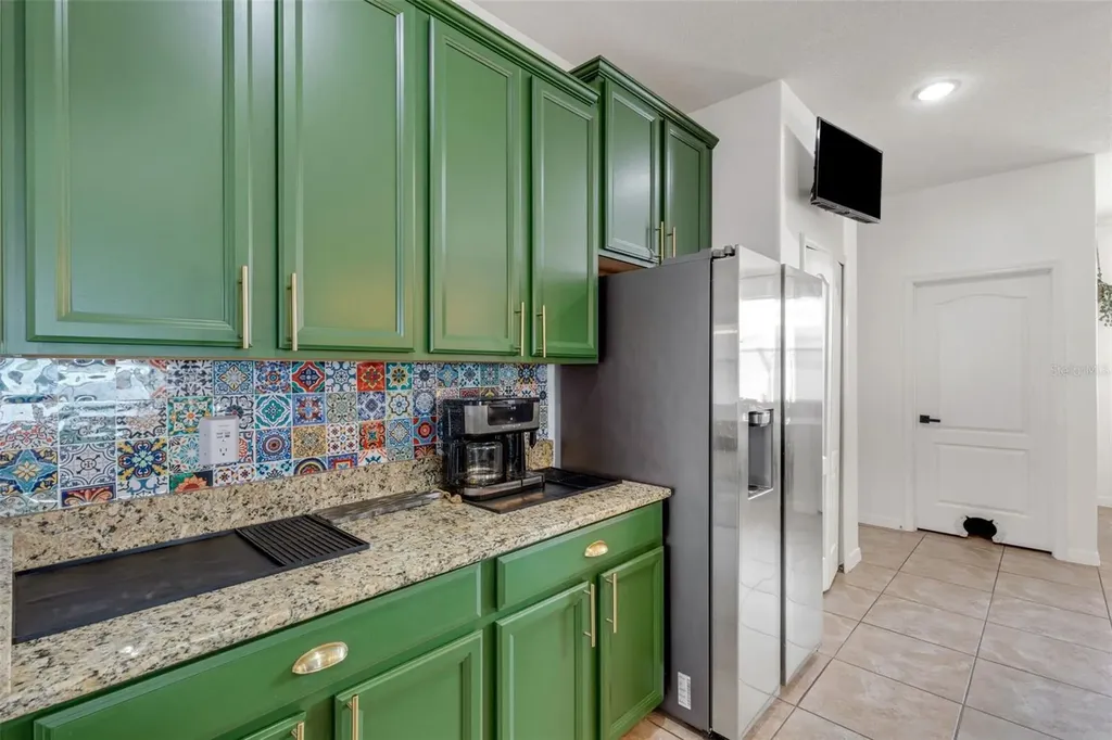 611 Wabash Breeze Circle Ruskin FL 33570
