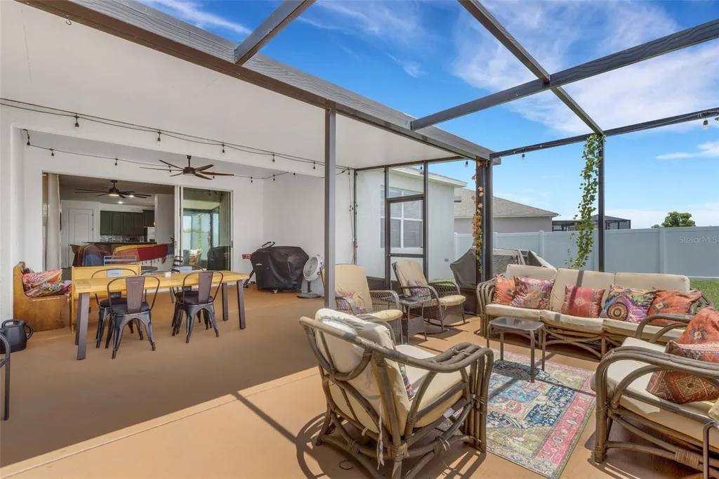611 Wabash Breeze Circle Ruskin FL 33570