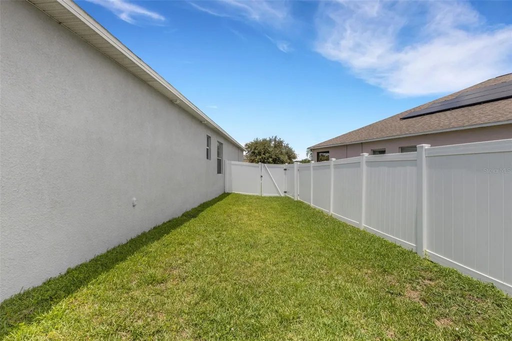 611 Wabash Breeze Circle Ruskin FL 33570