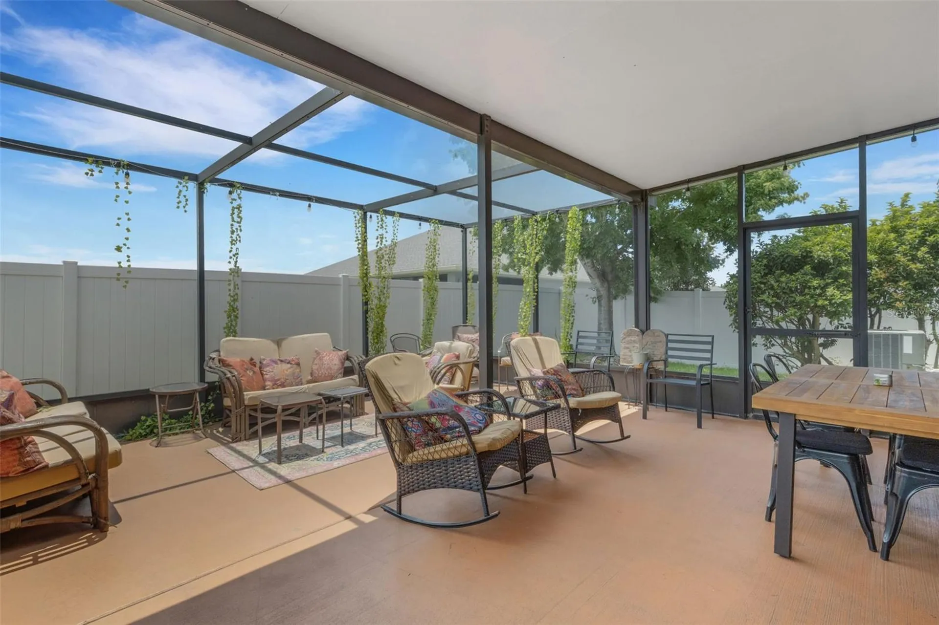 611 Wabash Breeze Circle Ruskin FL 33570