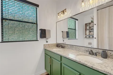 611 Wabash Breeze Circle Ruskin FL 33570