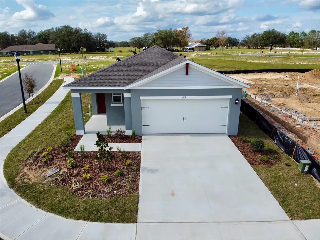 1703 Post Oak Drive Davenport FL 33837