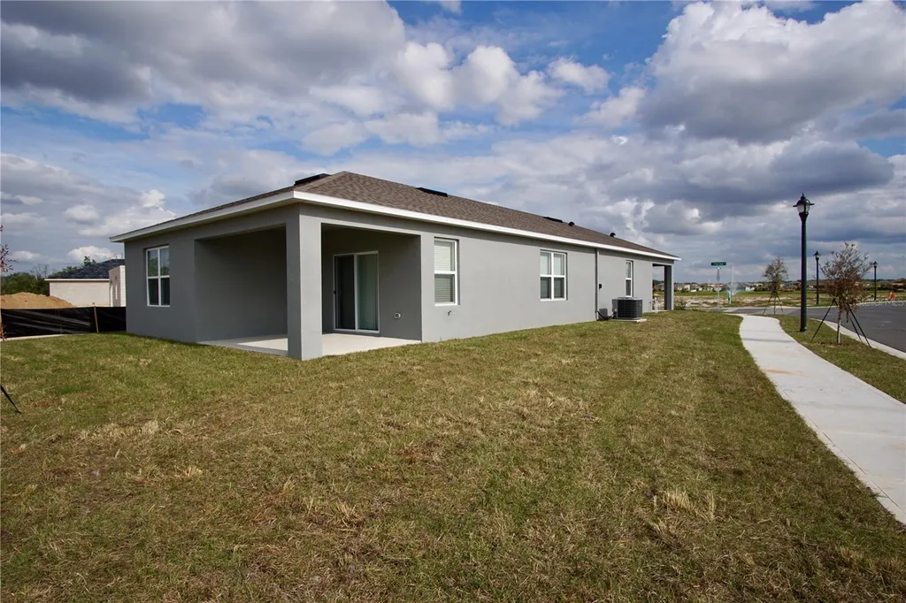 1703 Post Oak Drive Davenport FL 33837