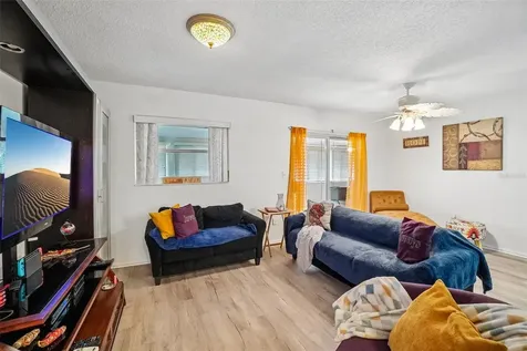 6232 Gretna Green Court N Pinellas Park FL 33781