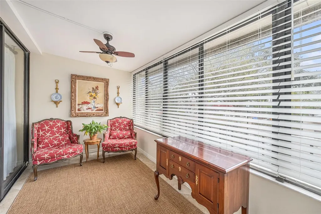 3211 W Swann Avenue Tampa FL 33609