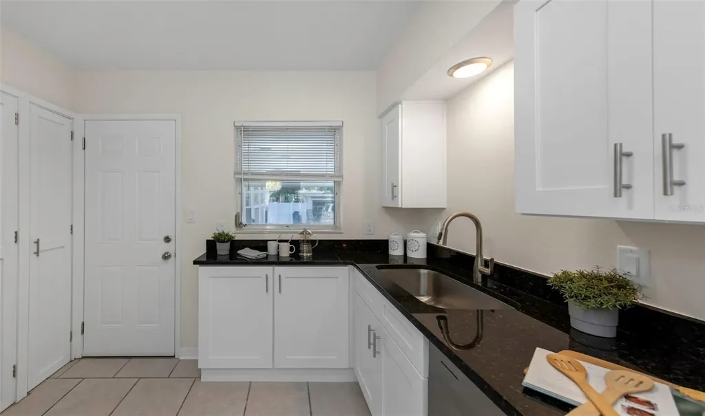 2814 Tifton Street S Gulfport FL 33711