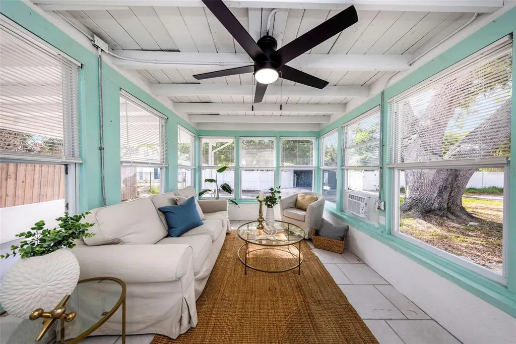 2814 Tifton Street S Gulfport FL 33711