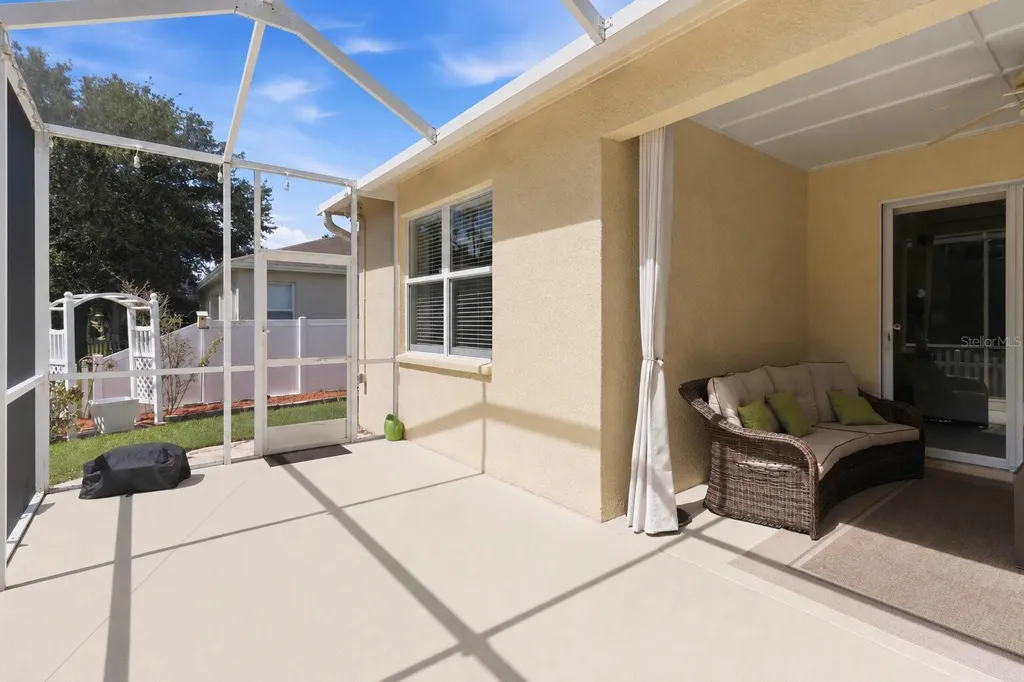 35124 Deerfield Oaks Drive Zephyrhills FL 33541