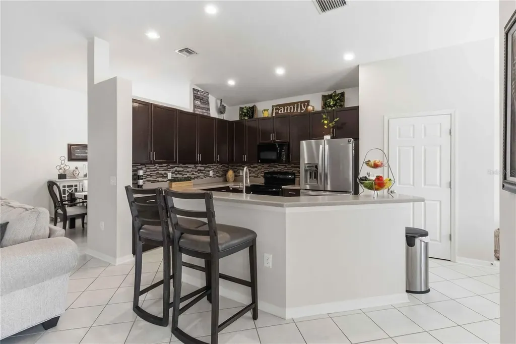 35124 Deerfield Oaks Drive Zephyrhills FL 33541