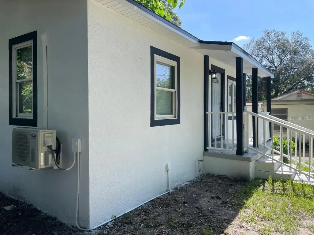 1812 E Okaloosa Avenue Tampa FL 33604