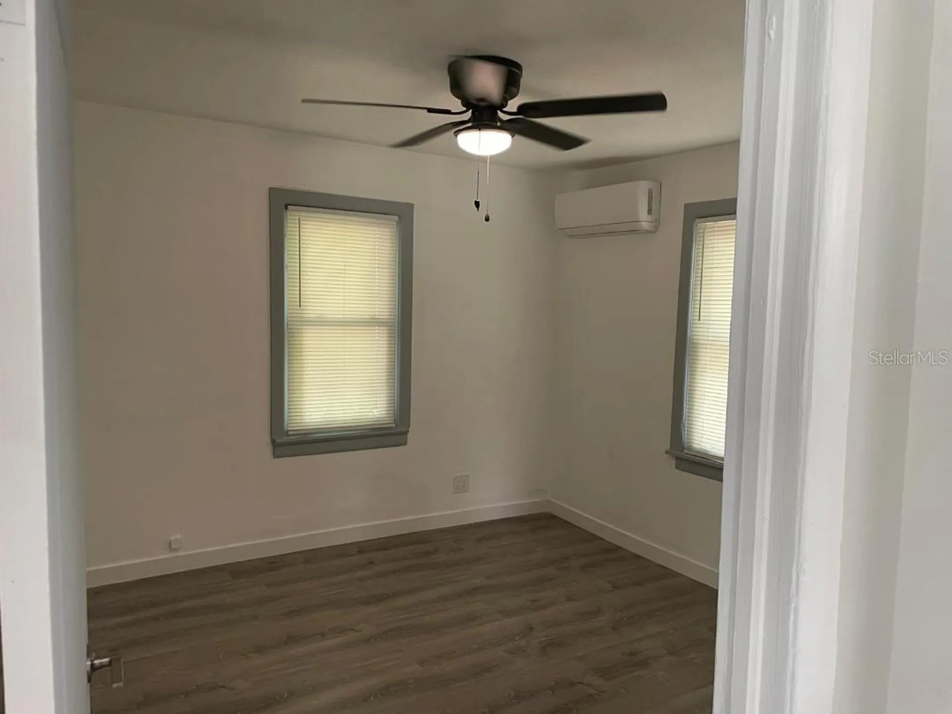 1812 E Okaloosa Avenue Tampa FL 33604