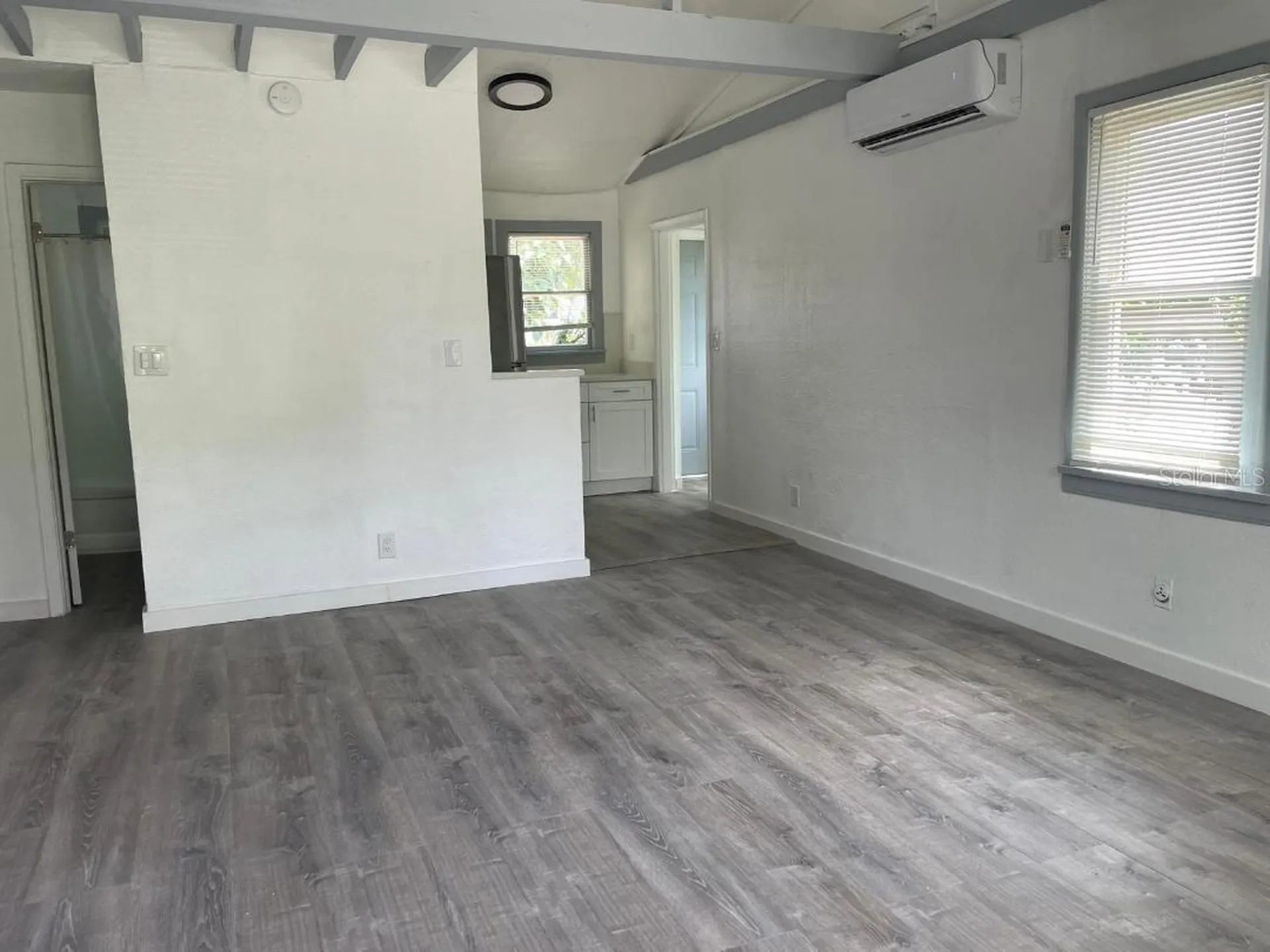 1812 E Okaloosa Avenue Tampa FL 33604