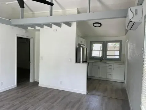 1812 E Okaloosa Avenue Tampa FL 33604