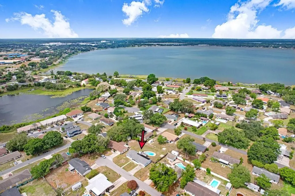 1203 Lynn Avenue Auburndale FL 33823