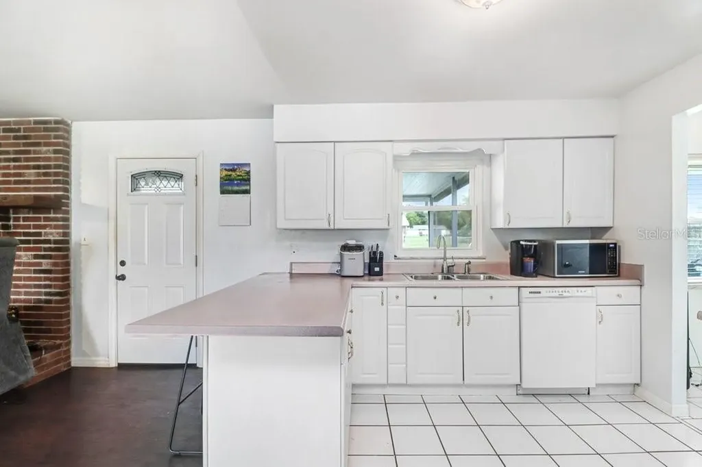 1203 Lynn Avenue Auburndale FL 33823