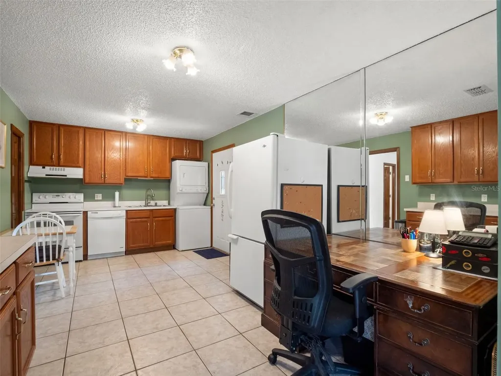 1161 W Lake Brantley Road Altamonte Springs FL 32714